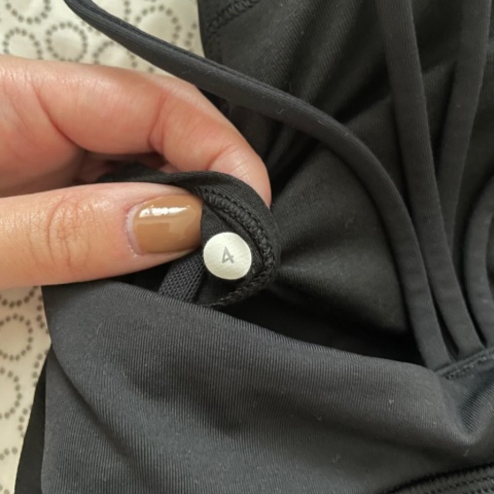 LULULEMON tank - Picture 4 of 4